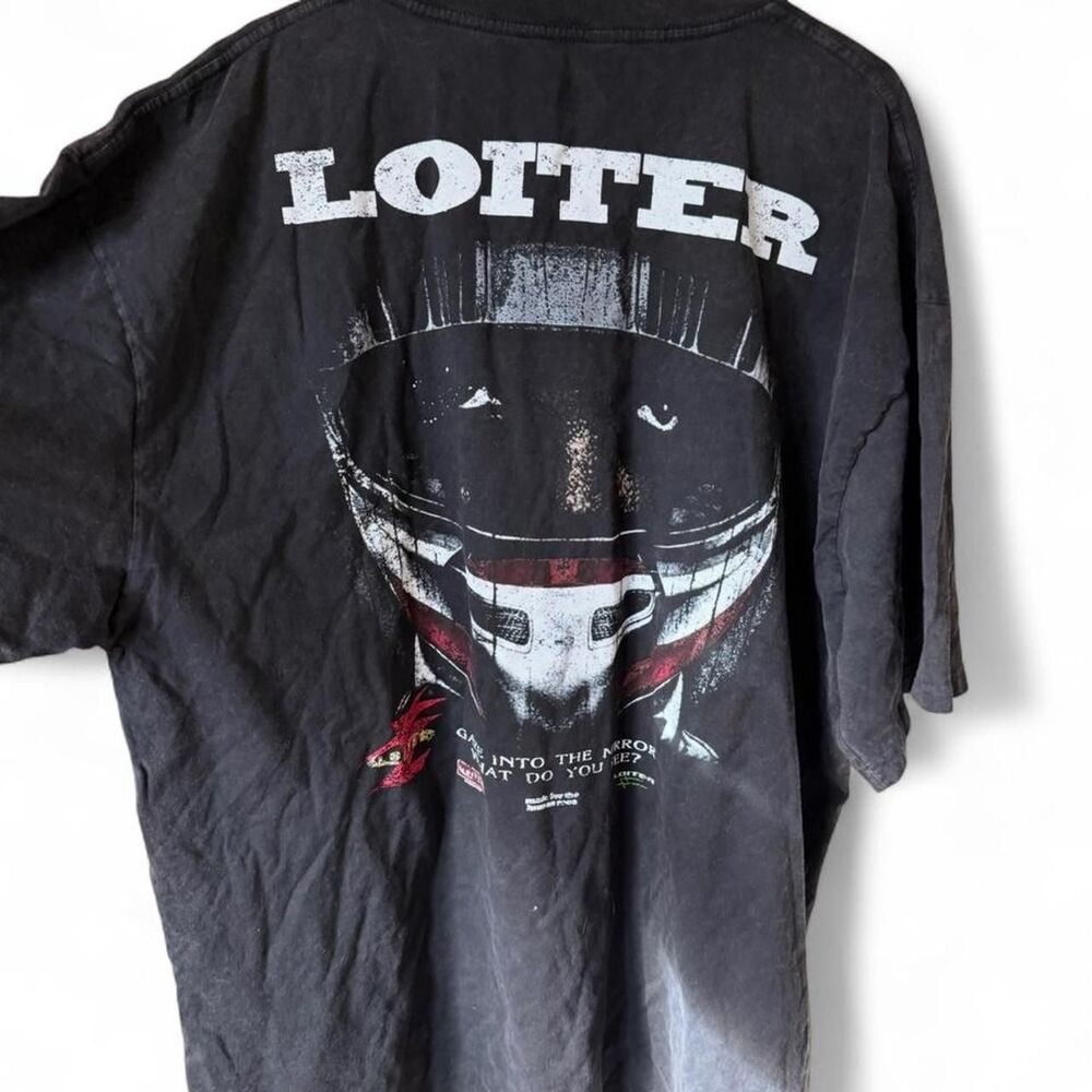 Loiter Men's Black and Grey T-shirt
